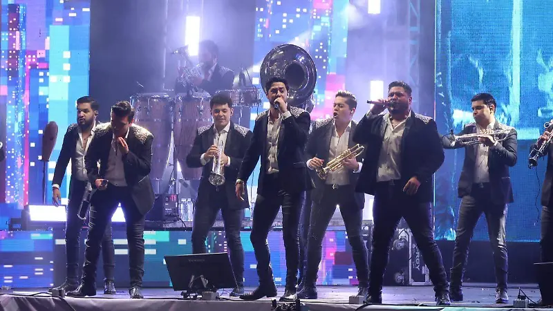 La Adictiva engalana Fiestas de Santa Ana 2025